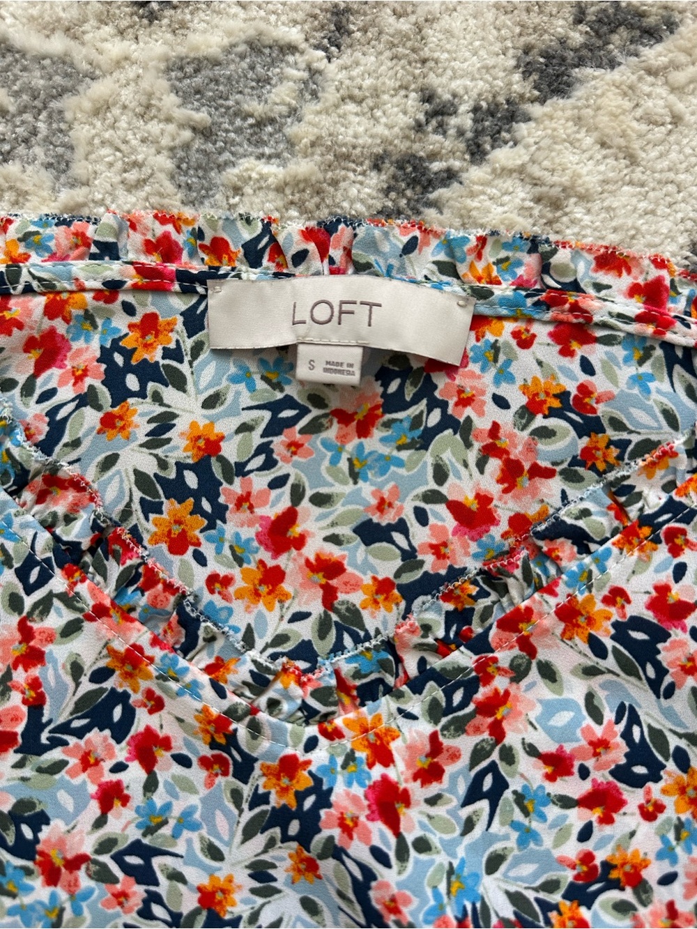 Loft Floral Ruffle Cami Small - Picture 3 of 4